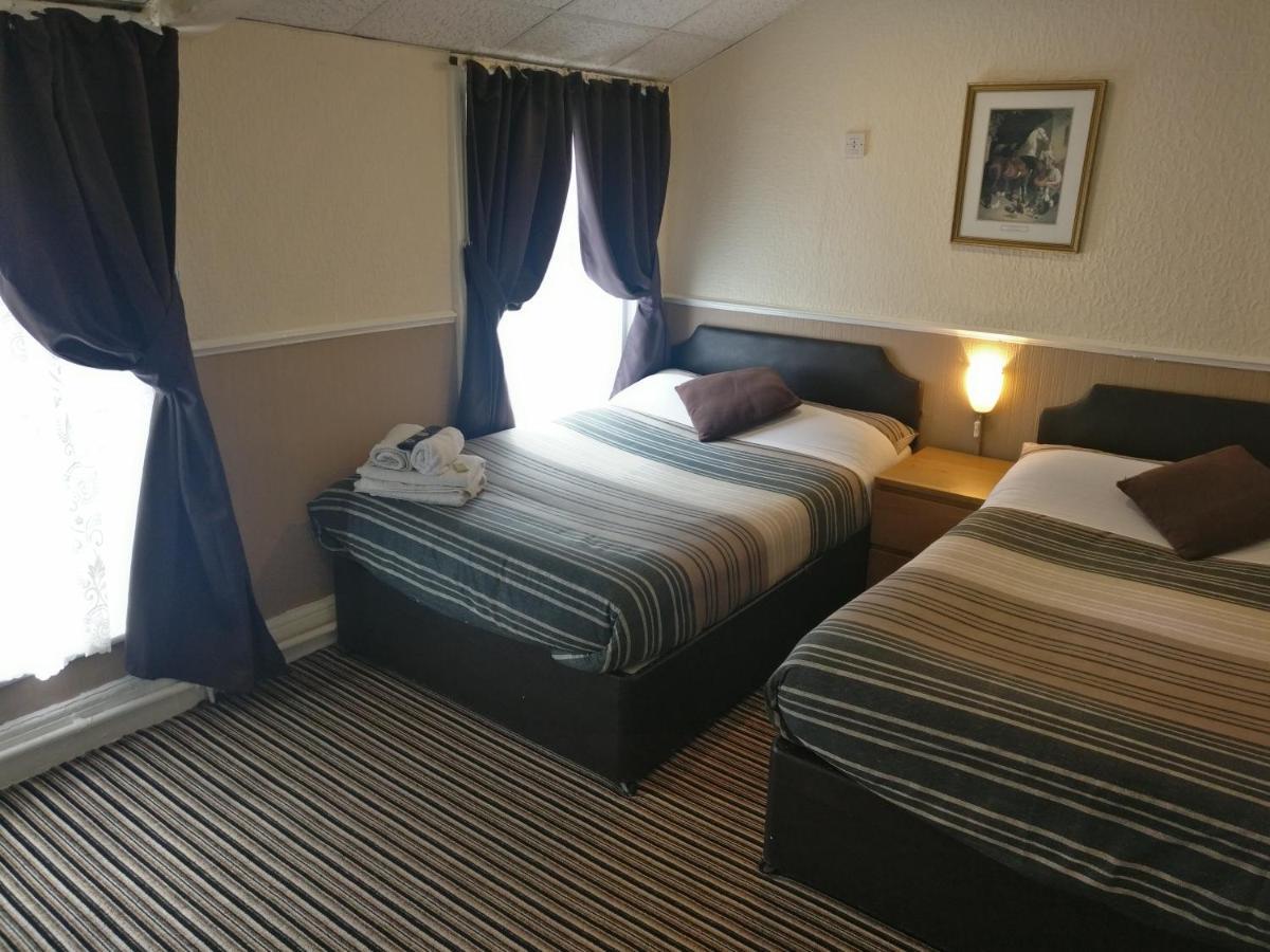 Grange House 3* Blackpool